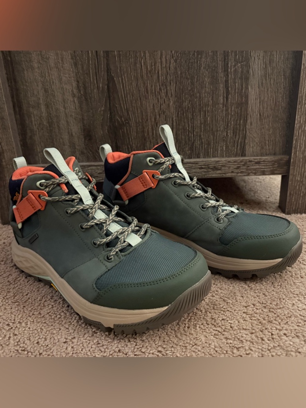 TEVA Grandview GORE-TEX Mid hiking boot In Thyme Size 8.5M